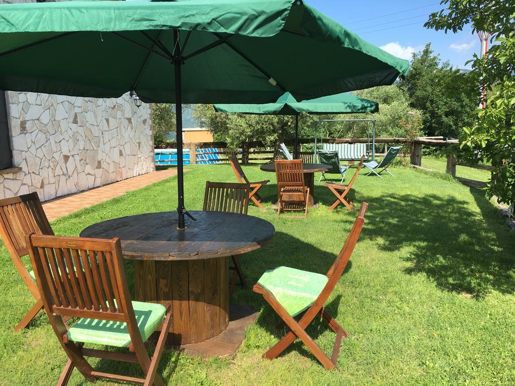 Chalet Dei Parchi Bed & Breakfast Saracinesco Exterior photo
